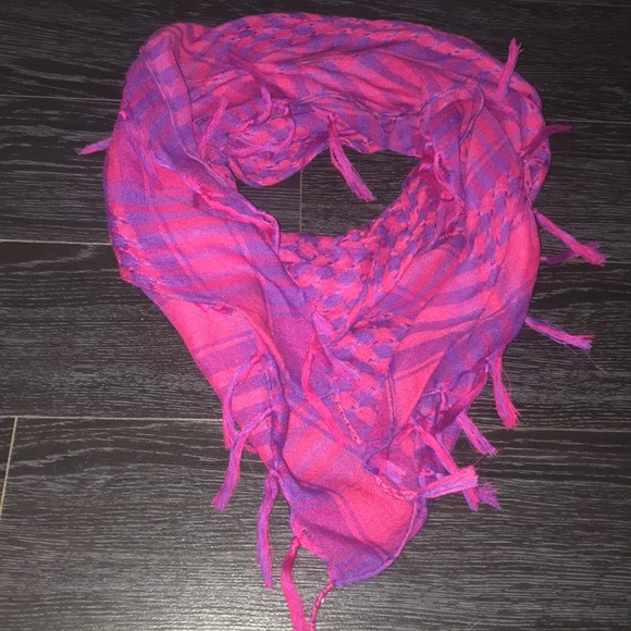 Scarf - Picture 1 of 1
